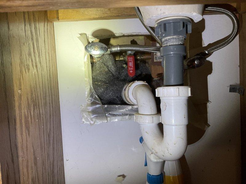 Diagnosed and resolved hot water issue in downstairs bathroom by cleaning plugged bath sink aerator. Inspected two-handle tub/shower faucet and determined it was not repairable. Provided estimate for replacement of main floor and 2nd floor tub/shower faucets with Moen single handle valves, trim, and remodel plates.