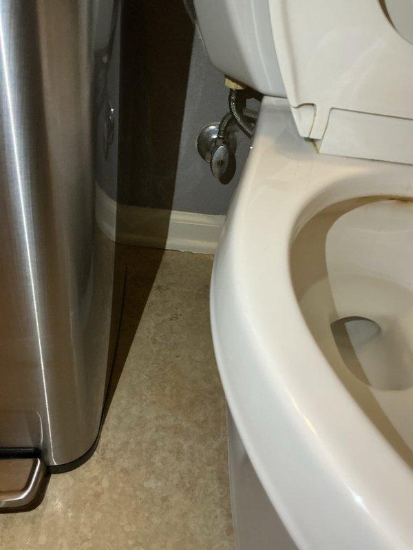 Conducted a comprehensive plumbing inspection at the client's residence. All plumbing systems were found to be in excellent condition. Completed resealing of one toilet to prevent potential leakage and ensure proper functionality.